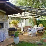 Loredana By Interhome דירה אומאג