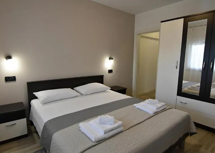 Loredana By Interhome Apartman