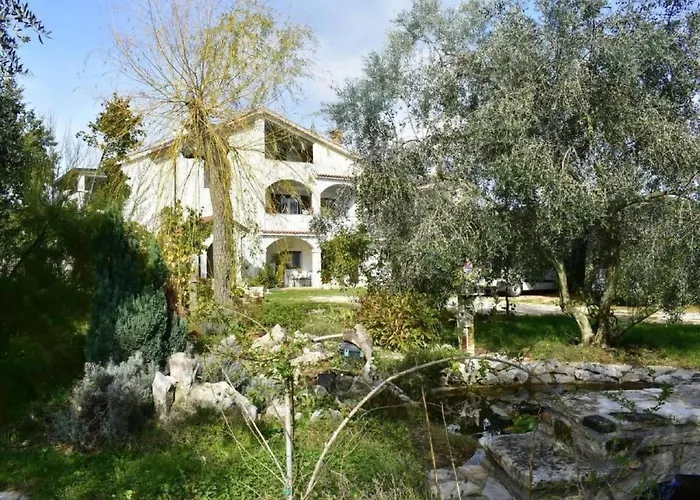 Apartman Loredana By Interhome *