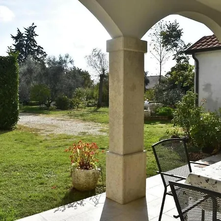 Loredana By Interhome Umag